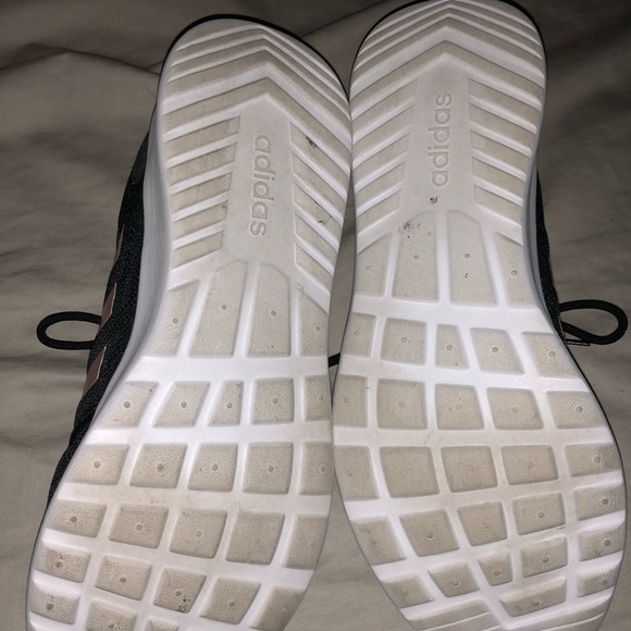 Adidas shoes - Picture 5 of 5